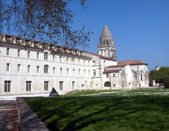 abbaye-aux-dames-de-saintes
