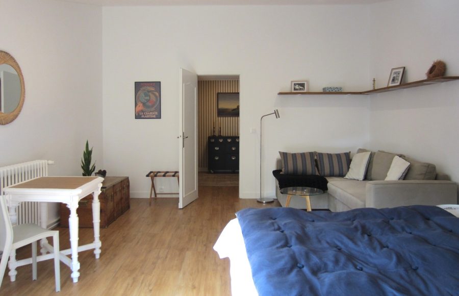 la-chambre-du-lieutenant-de-la-maison-les-rives-du-rochefollet